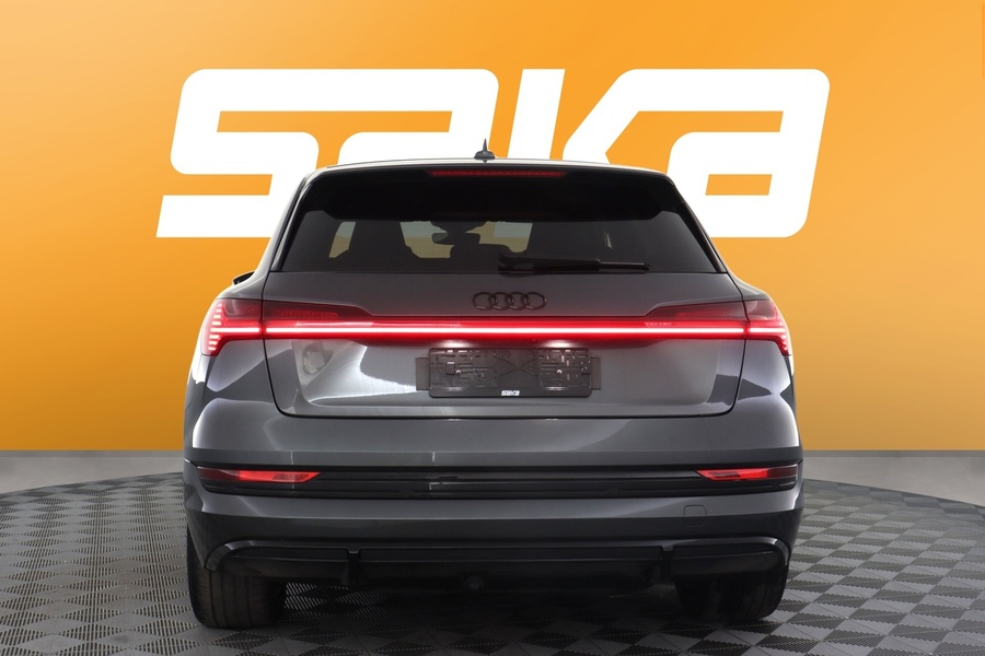 Audi e-tron vaihtoauto