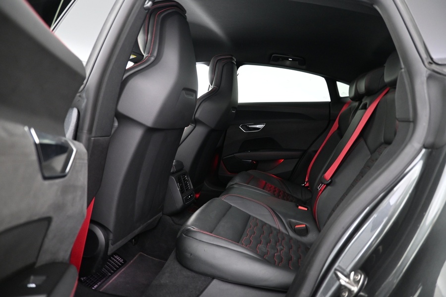 Audi e-tron GT vaihtoauto