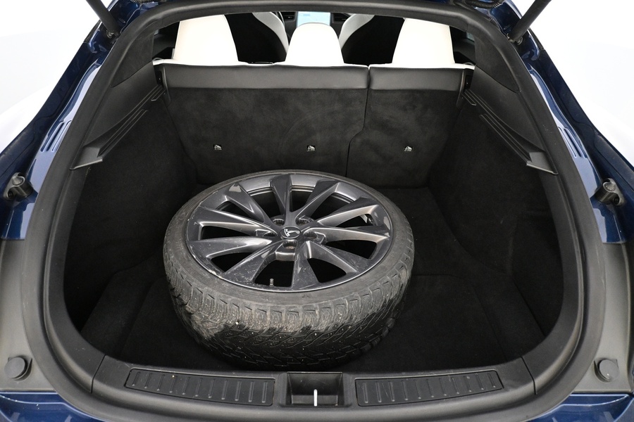 Tesla Model S vaihtoauto