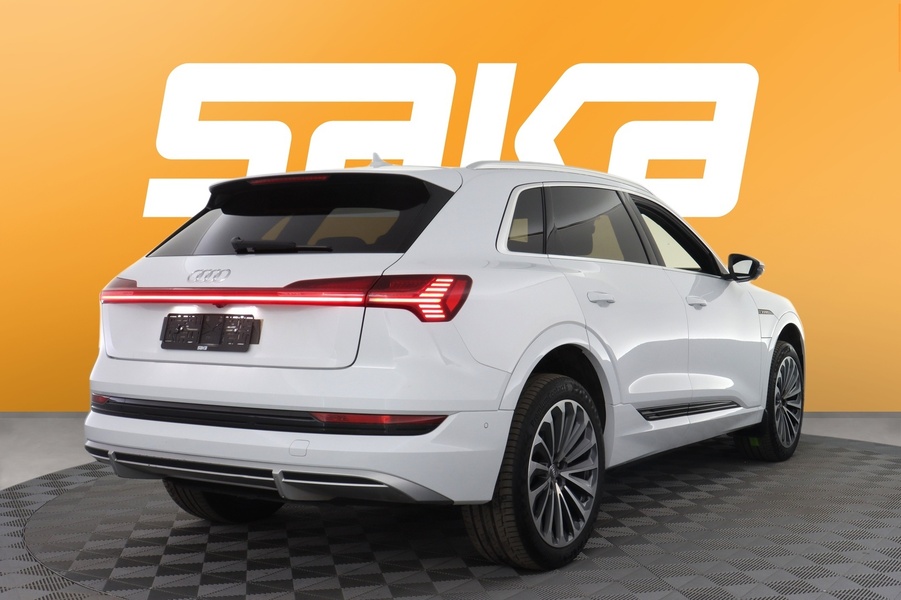 Audi e-tron vaihtoauto