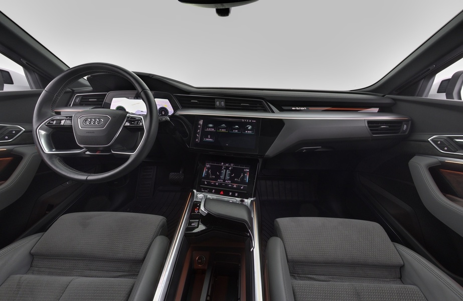 Audi e-tron vaihtoauto