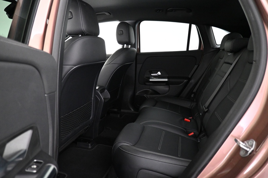 Mercedes-Benz EQA vaihtoauto