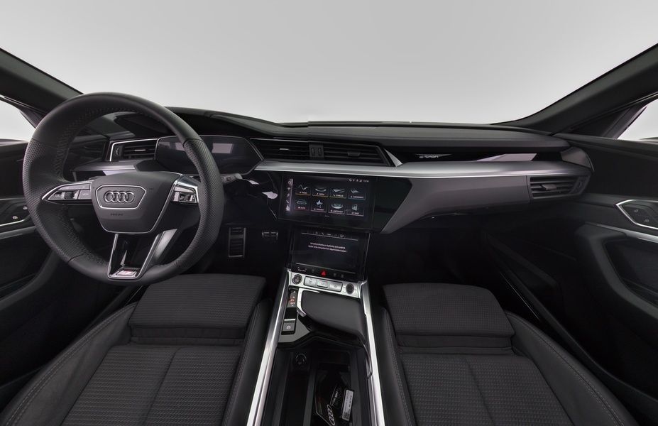 Audi Q8 e-tron vaihtoauto