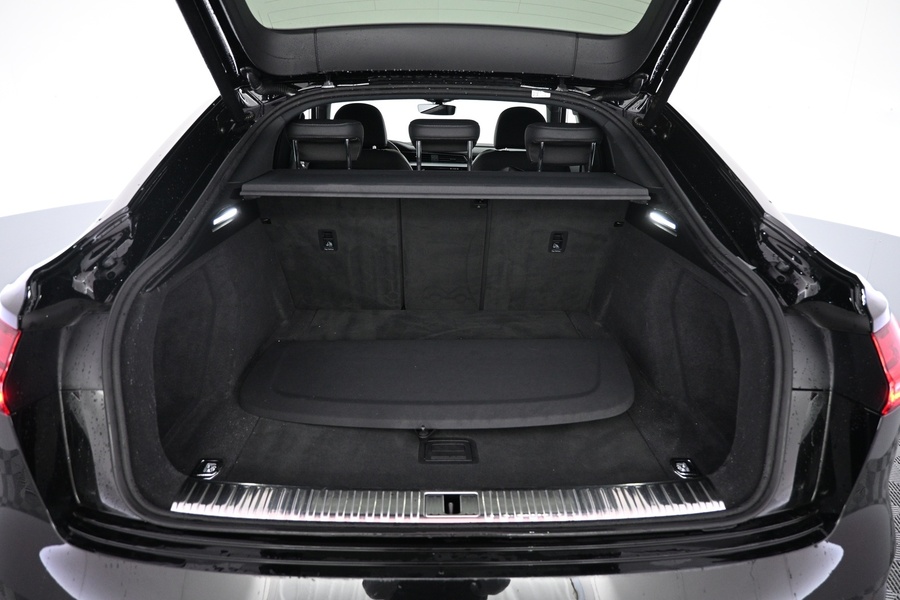 Audi Q8 e-tron vaihtoauto