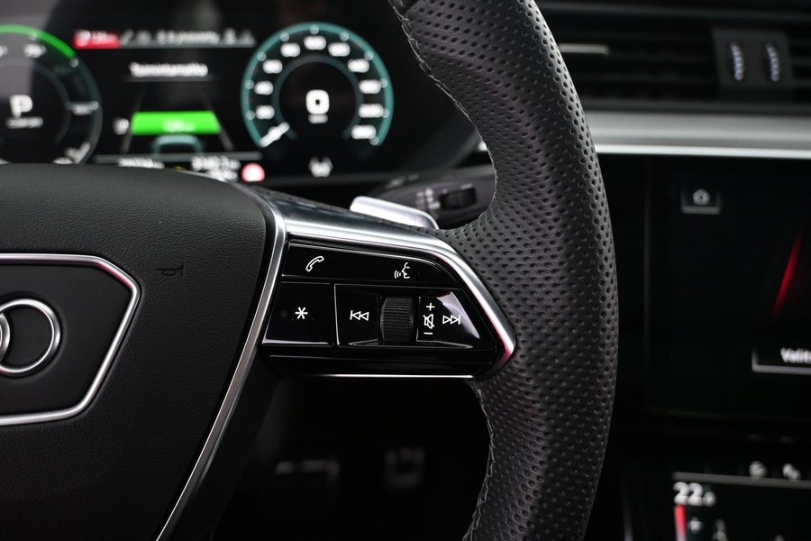 Audi Q8 e-tron vaihtoauto