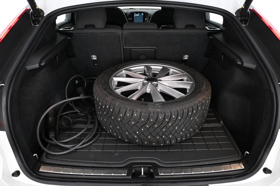 Volvo C40 vaihtoauto