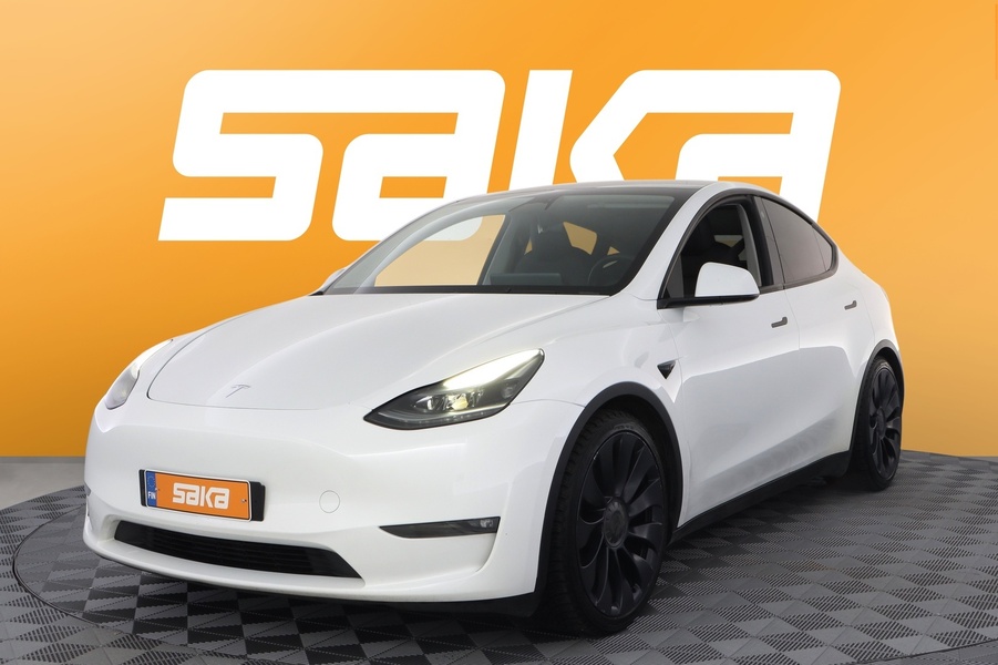 Tesla Model Y vaihtoauto