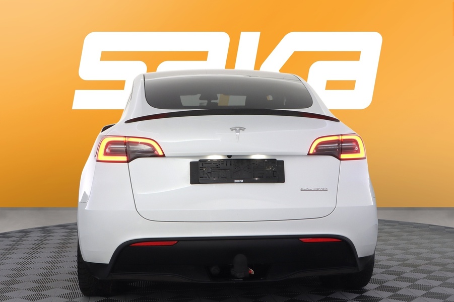 Tesla Model Y vaihtoauto