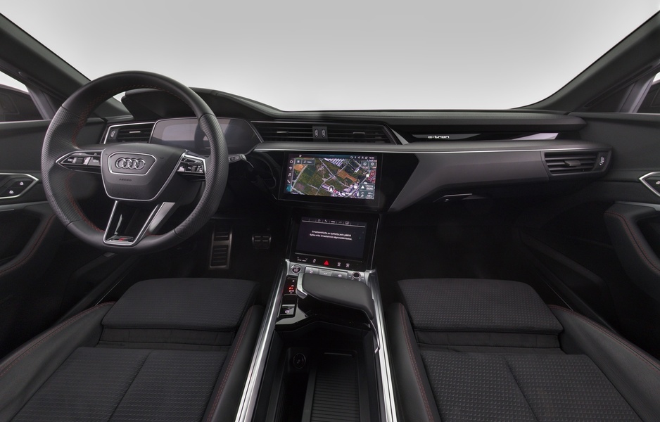 Audi Q8 e-tron vaihtoauto