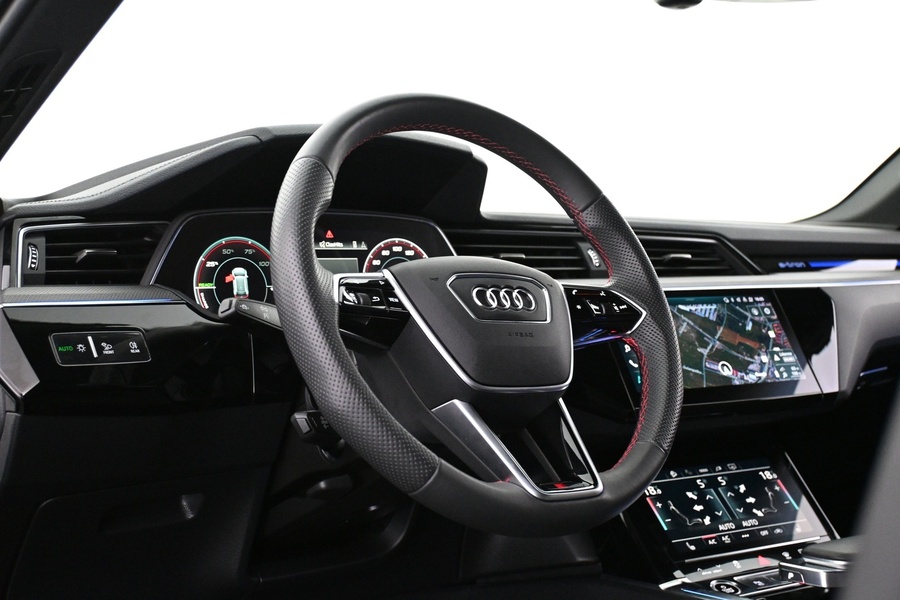 Audi Q8 e-tron vaihtoauto