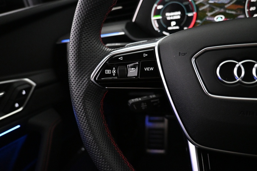 Audi Q8 e-tron vaihtoauto