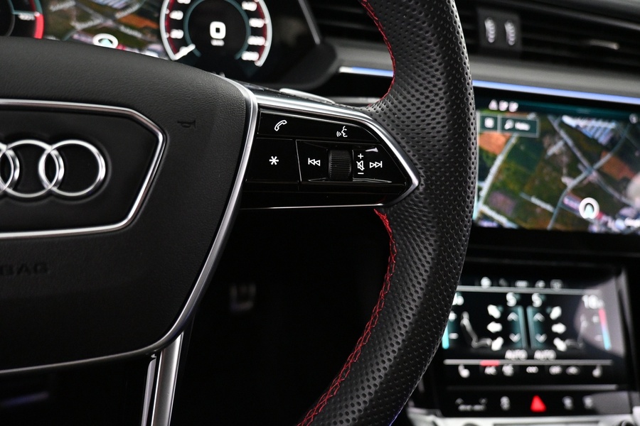 Audi Q8 e-tron vaihtoauto