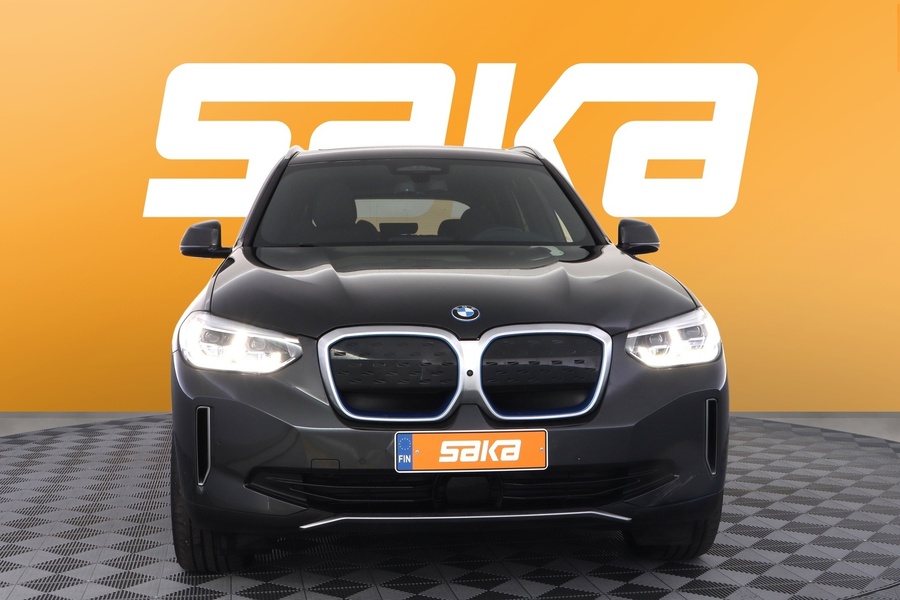 BMW iX3 vaihtoauto