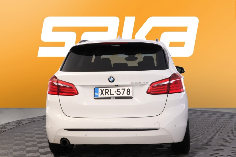 BMW 225 vaihtoauto