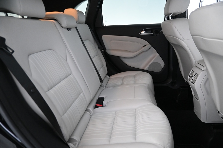 Mercedes-Benz B vaihtoauto