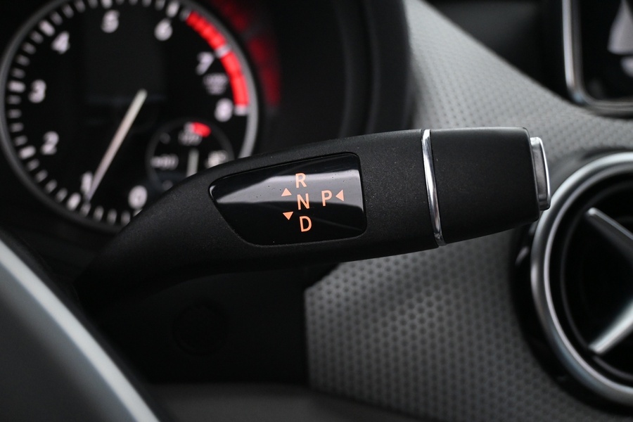 Mercedes-Benz B vaihtoauto