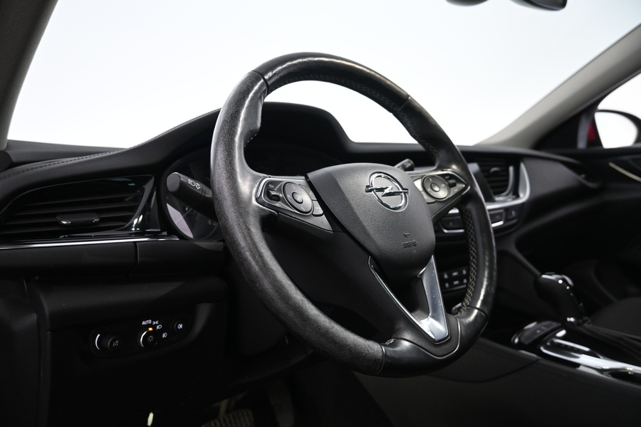Opel Insignia vaihtoauto