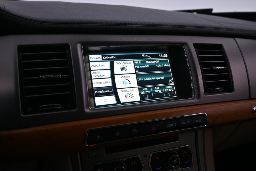 Jaguar XF vaihtoauto