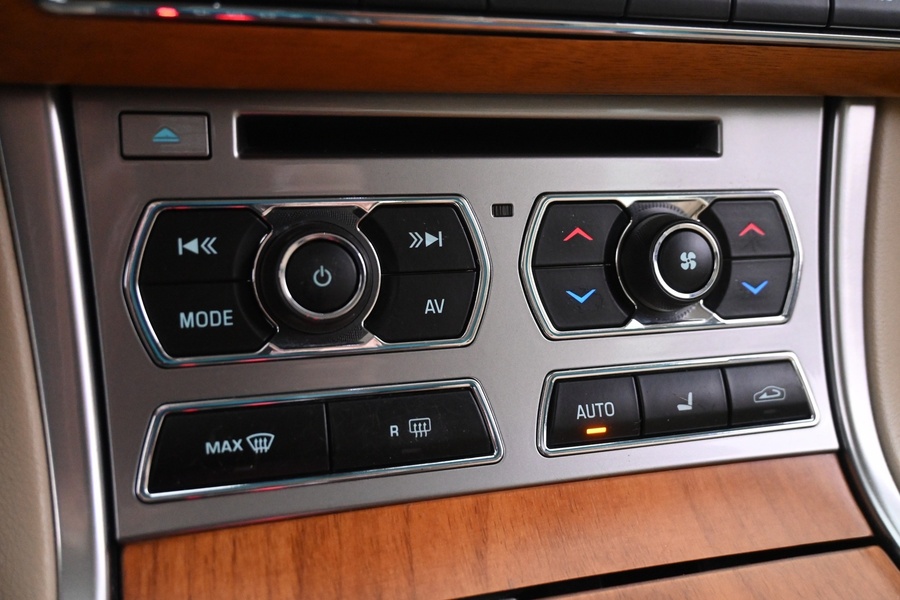 Jaguar XF vaihtoauto