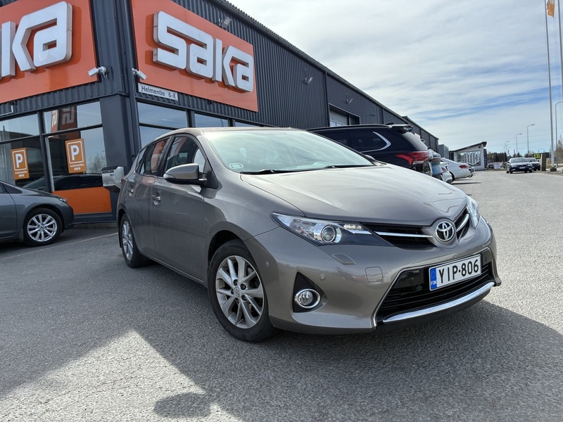 Toyota Auris vaihtoauto