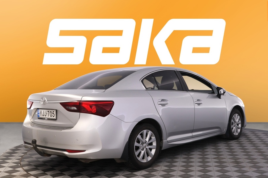 Toyota Avensis vaihtoauto