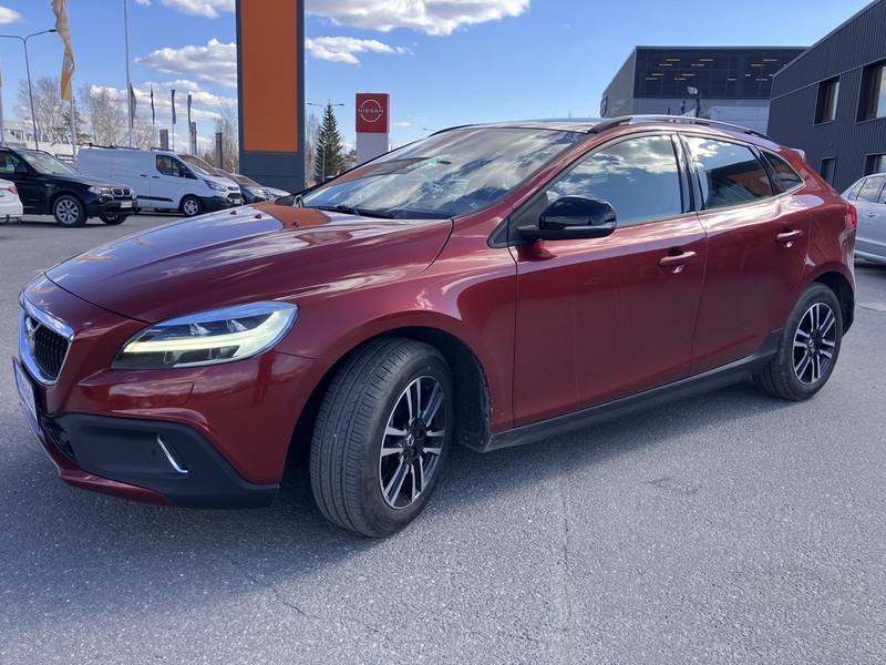 Volvo V40 Cross Country vaihtoauto