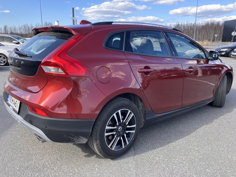 Volvo V40 Cross Country vaihtoauto