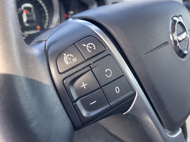 Volvo V40 Cross Country vaihtoauto