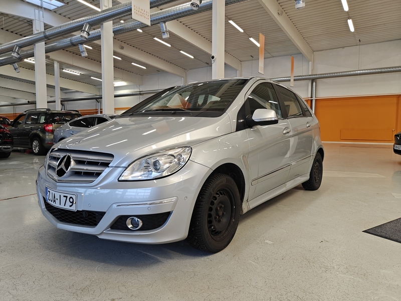 Mercedes-Benz B vaihtoauto