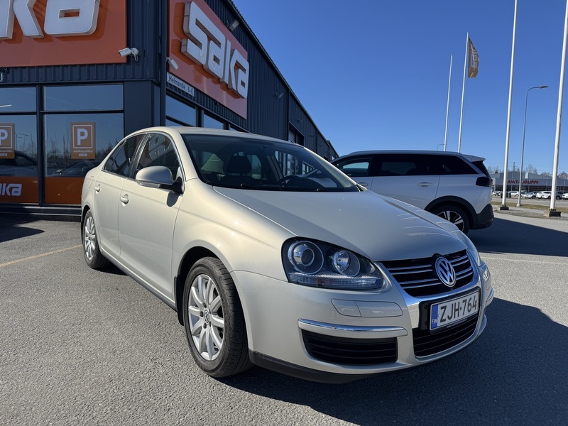 Volkswagen Jetta vaihtoauto