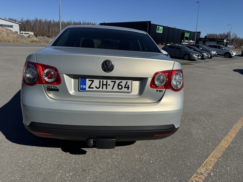 Volkswagen Jetta vaihtoauto