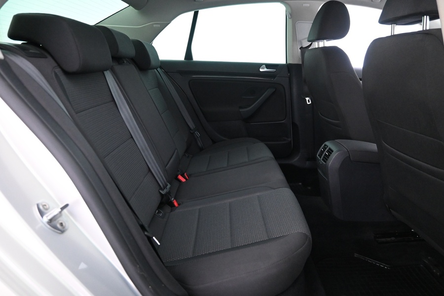 Volkswagen Jetta vaihtoauto