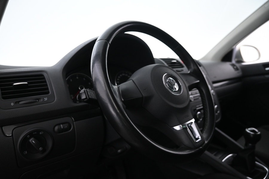 Volkswagen Jetta vaihtoauto