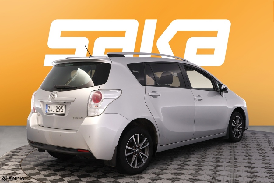 Toyota Verso vaihtoauto