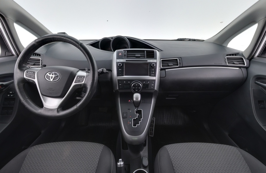 Toyota Verso vaihtoauto