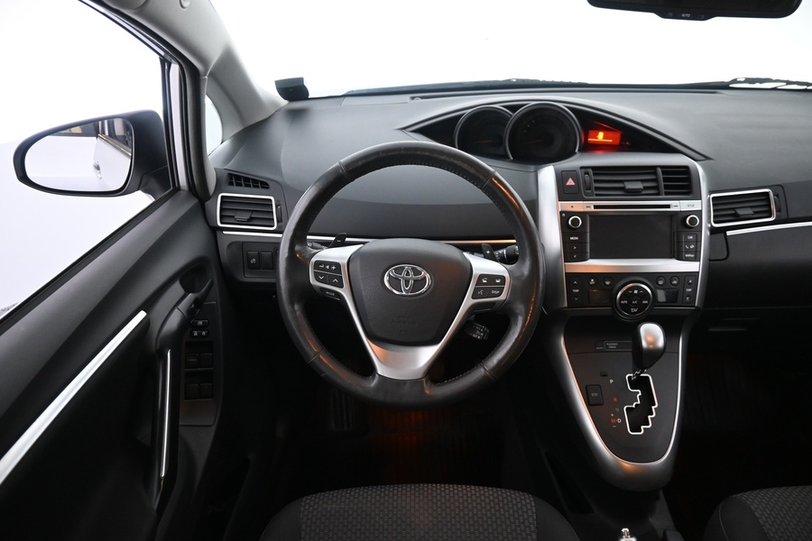 Toyota Verso vaihtoauto