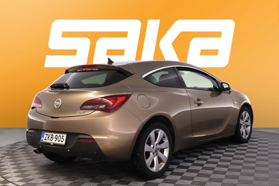 Opel Astra vaihtoauto