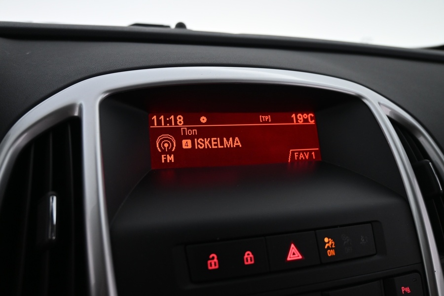 Opel Astra vaihtoauto