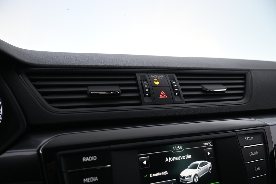 Skoda Superb vaihtoauto