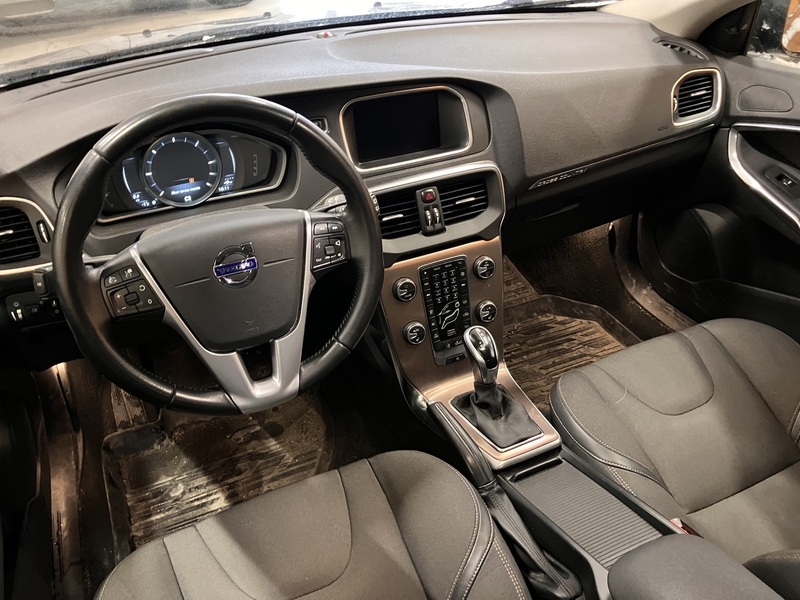 Volvo V40 Cross Country vaihtoauto