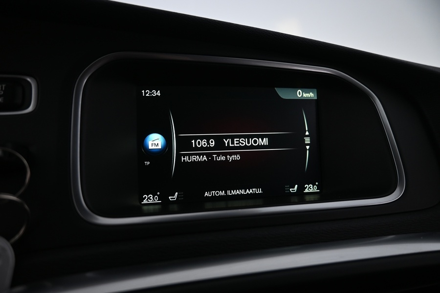 Volvo V40 Cross Country vaihtoauto