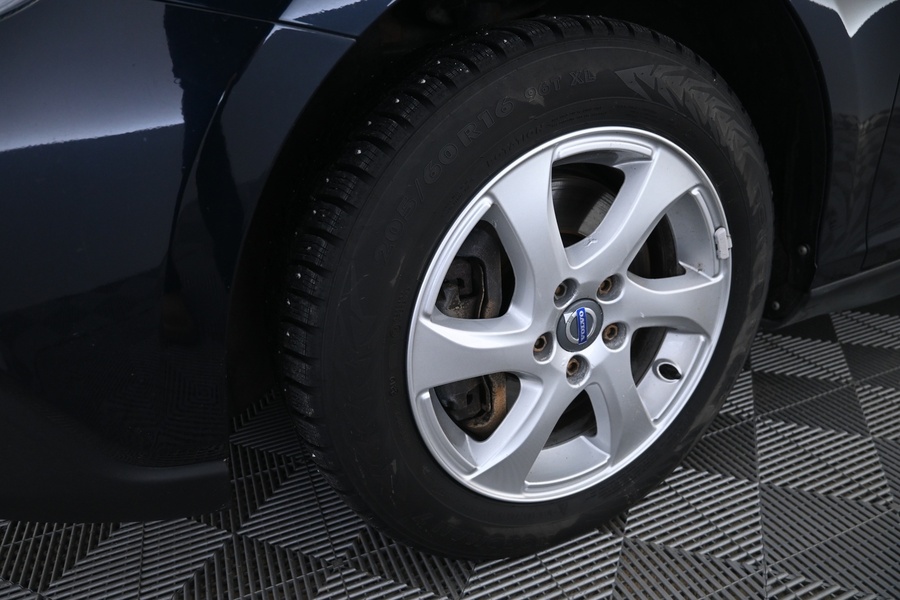 Volvo V40 Cross Country vaihtoauto