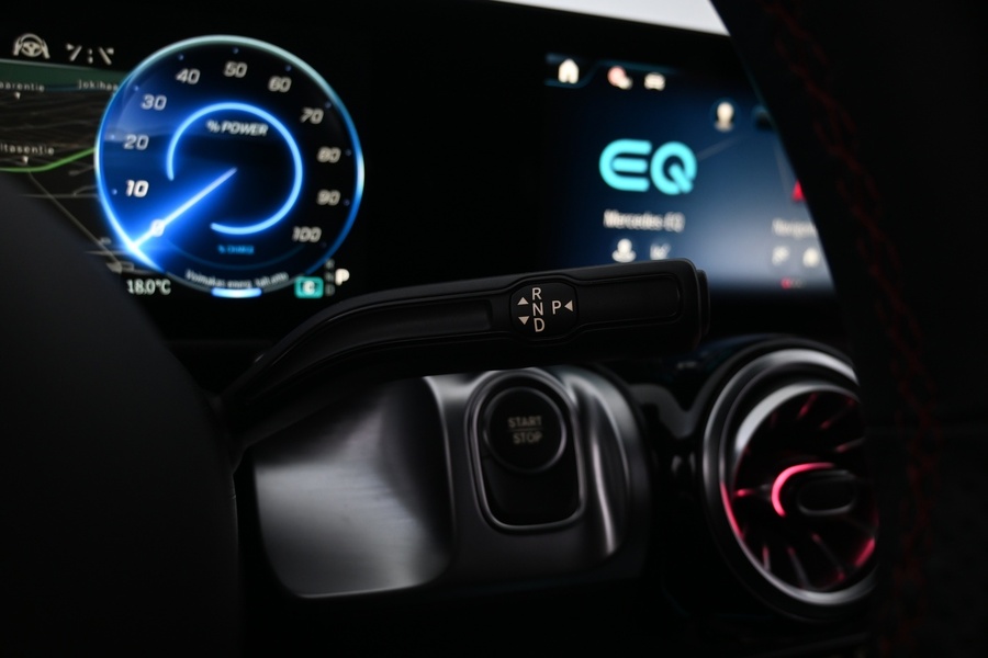 Mercedes-Benz EQB vaihtoauto