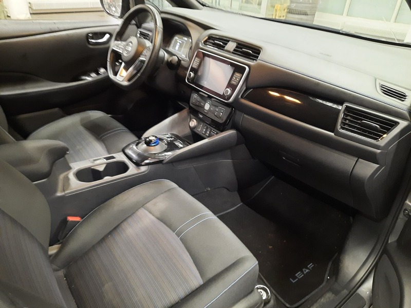 Nissan Leaf vaihtoauto