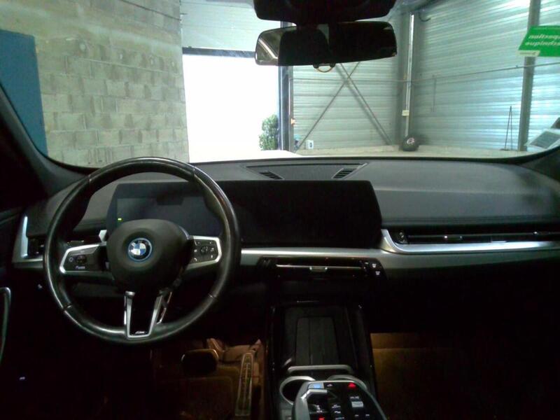 BMW iX1 vaihtoauto
