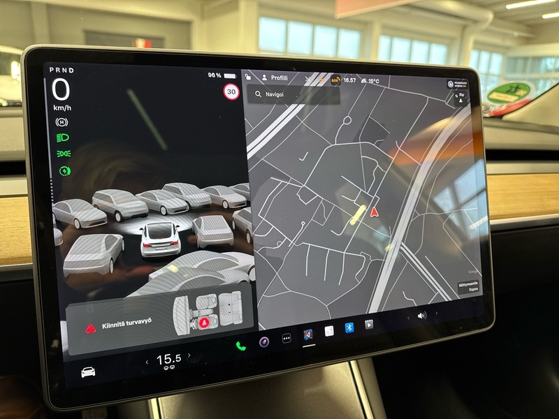 Tesla Model 3 vaihtoauto