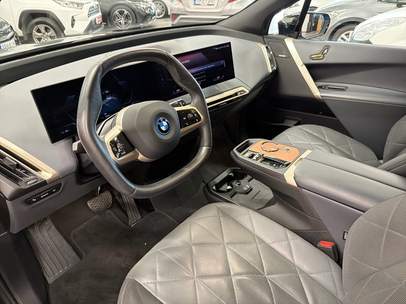 BMW iX vaihtoauto