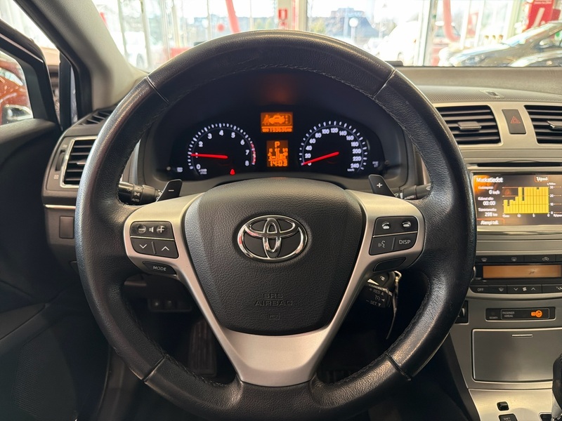 Toyota Avensis vaihtoauto