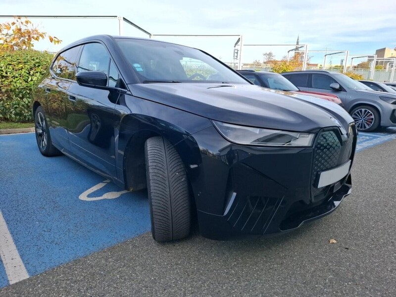 BMW iX vaihtoauto