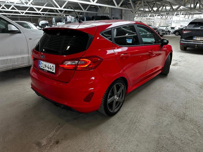Ford Fiesta vaihtoauto